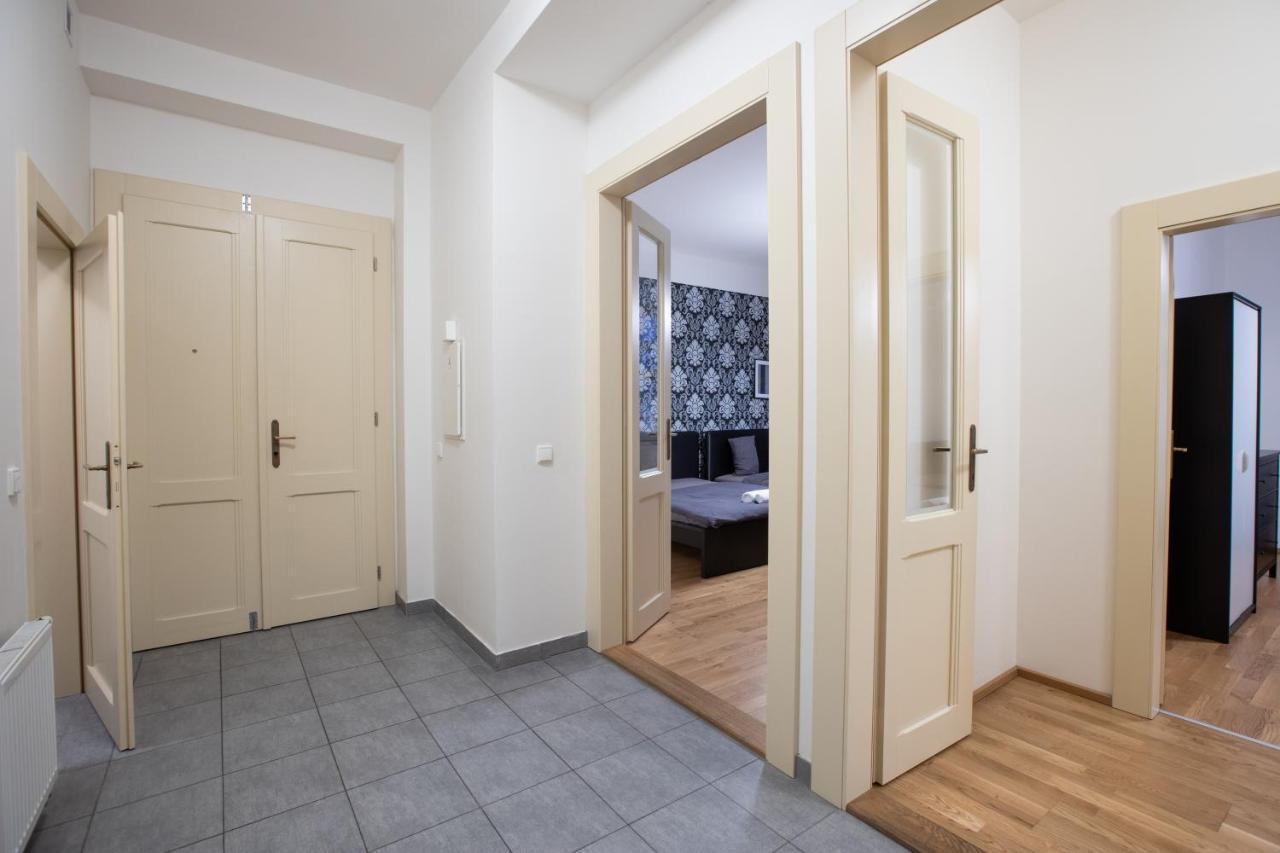 Riverside Spirit Praga Exterior foto