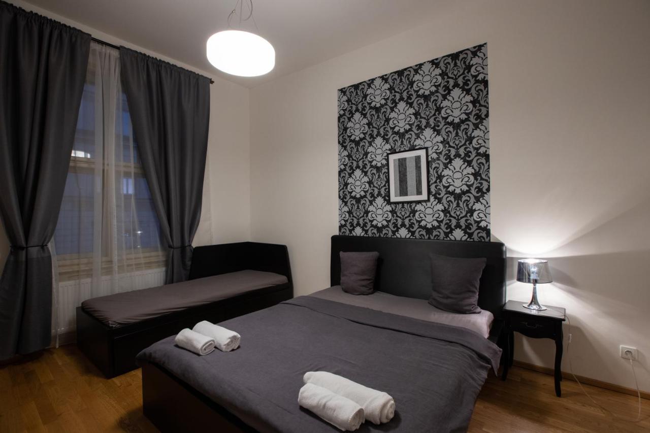 Riverside Spirit Praga Exterior foto